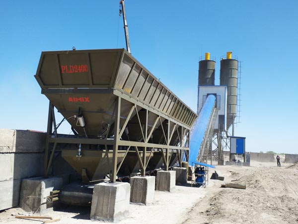 HZS90 belt conveyor stationary concrete plant