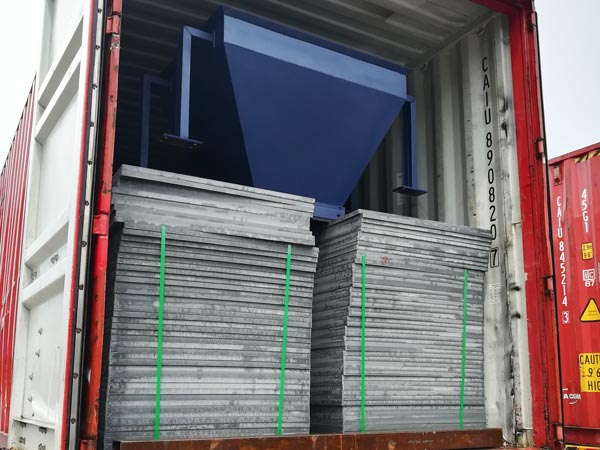 pallets of interlocking block machine