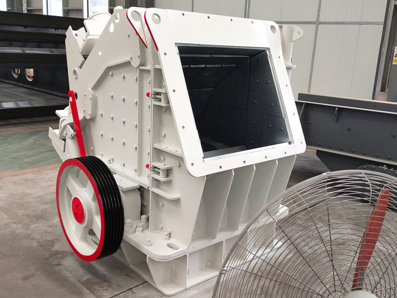 impact crushing machine
