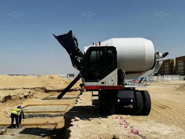 AS-4.0 mobile concrete mixer woking for industrial construction