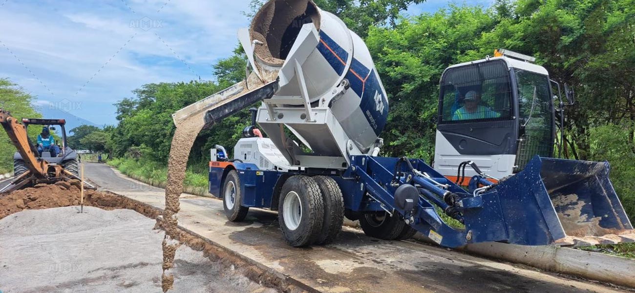 Aimix mini concrete mixer in Malaysia for road construction