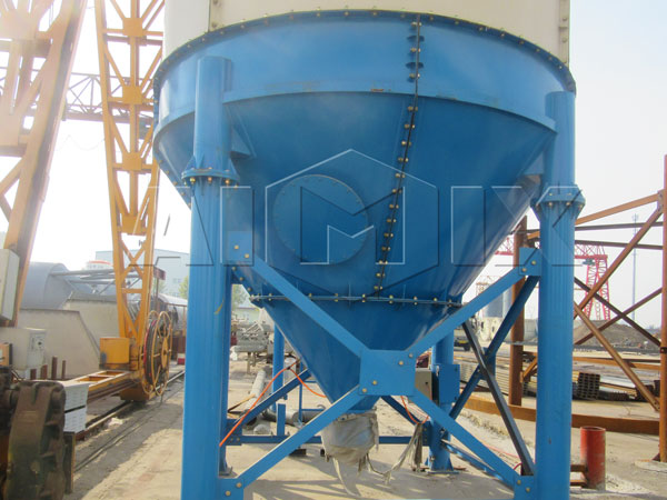 Bottom of the Welded Cement Silo