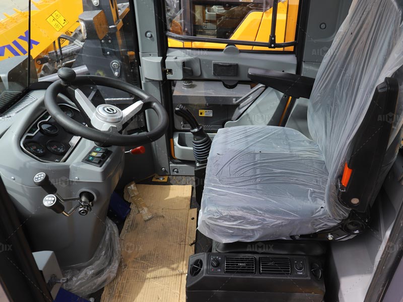 Loader's cab